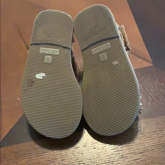 Old Navy Bunny Sandals - Picture 7 of 7